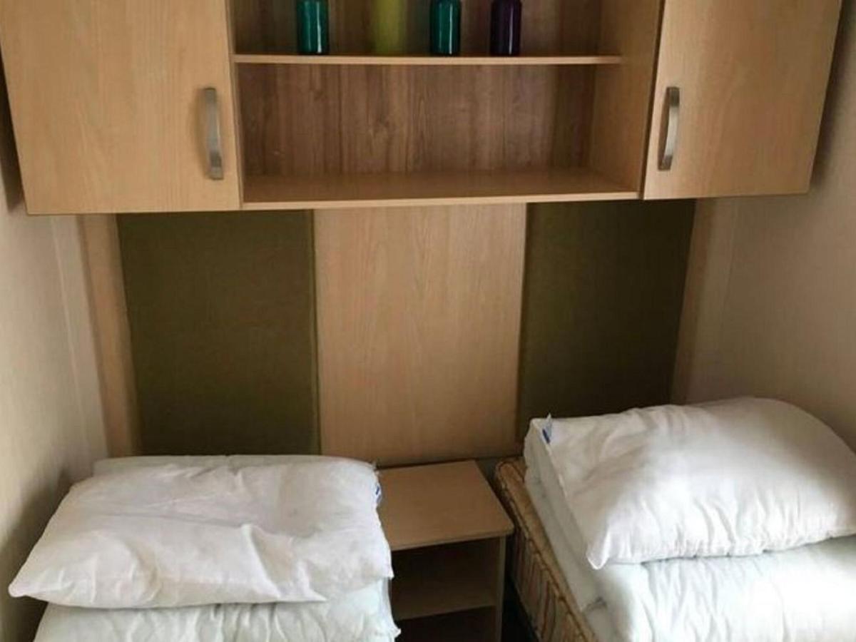 Simplistic Holiday Home In Hastings Near The Golf Club Zewnętrze zdjęcie