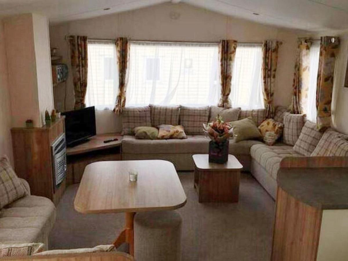 Simplistic Holiday Home In Hastings Near The Golf Club Zewnętrze zdjęcie